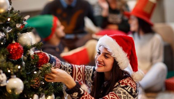 Smile Bright This Holiday Season: Cosmetic Dentistry At Heroes Dental