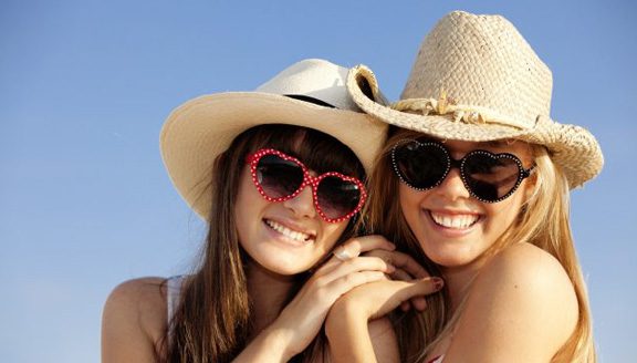 Five Dental Hygiene Tips You Need to Take With You on Spring Break