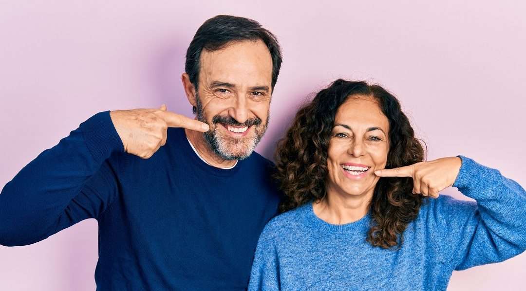 Fall in Love With Pearly White Teeth This Valentine’s Day